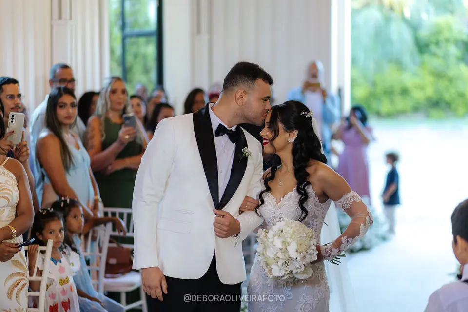 Wedding ceremony at Celeiro Blanc, Rio de Janeiro