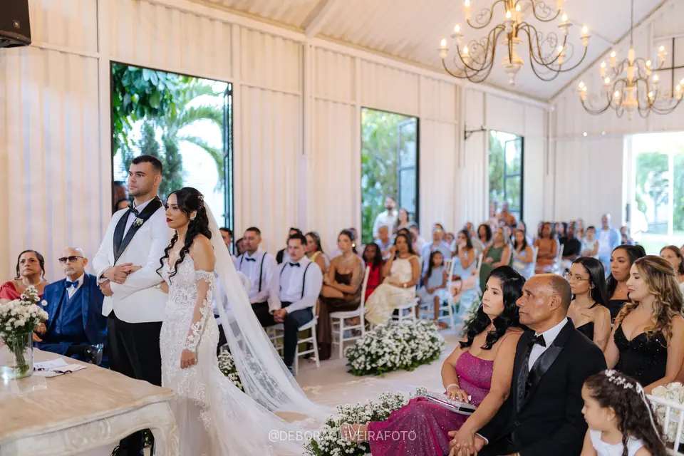 Wedding ceremony at Celeiro Blanc, Rio de Janeiro