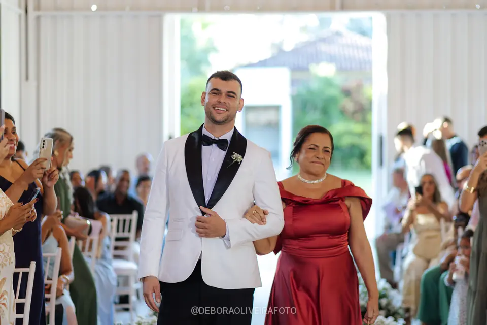 Wedding processional at Celeiro Blanc