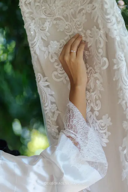 Details from Mariana and Caio's wedding at Celeiro Blanc