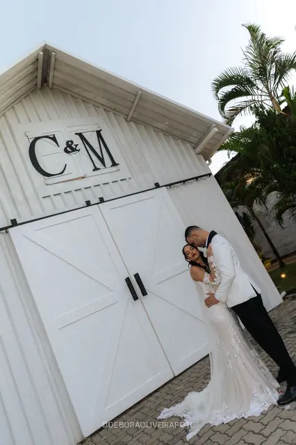 Mariana and Caio at Celeiro Blanc, Rio de Janeiro