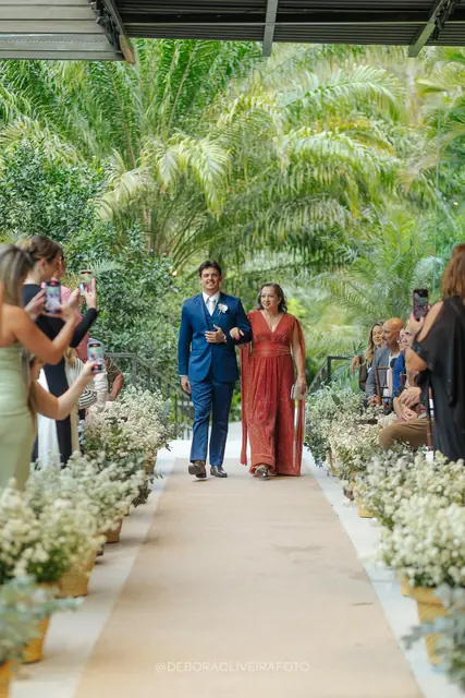 Cortejo da cerimônia de casamento no Monte Záion