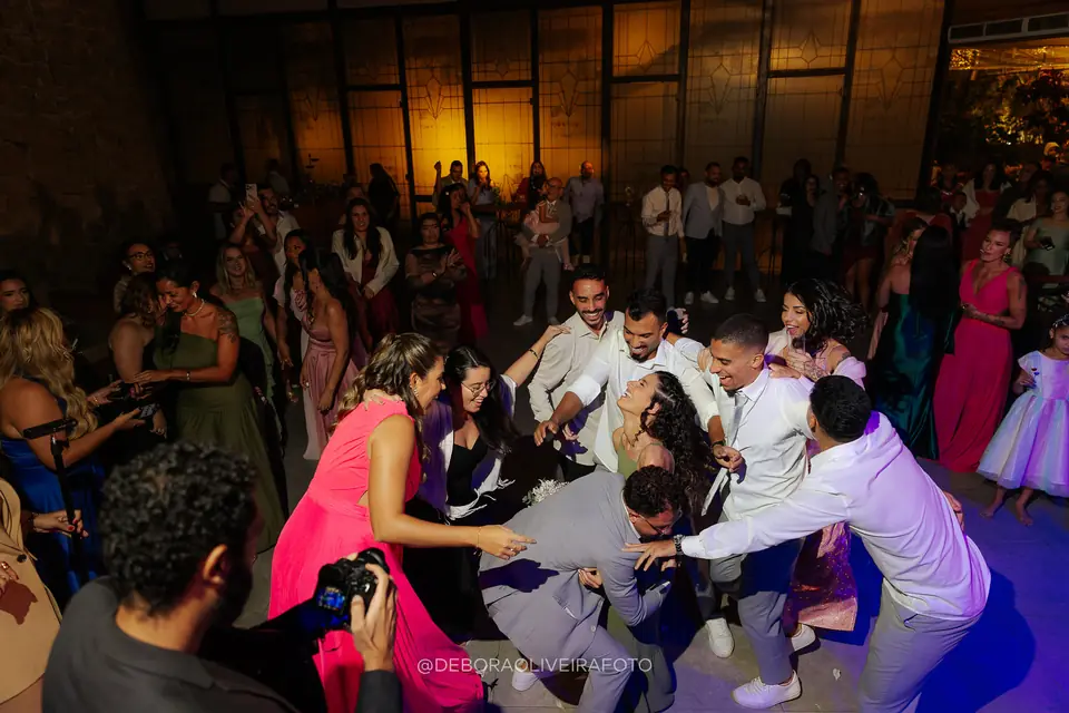 Festa de casamento no Monte Záion