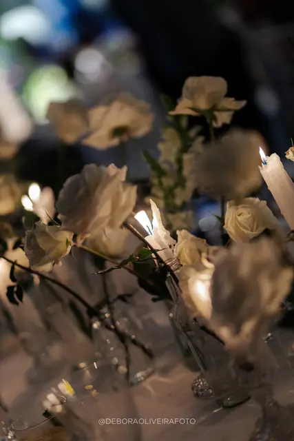Bolo e mesa de doces do casamento na Villa Cecília