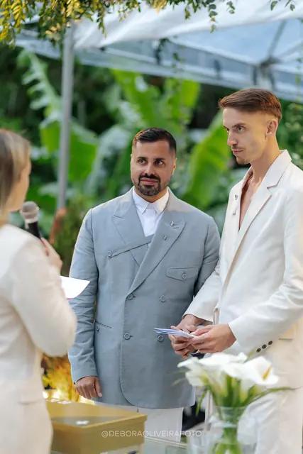 Cerimônia ao ar livre do casamento na Villa Cecília Rio