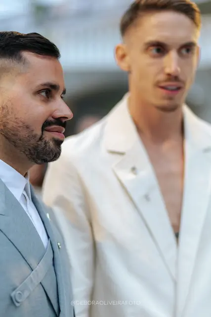 Cerimônia ao ar livre do casamento na Villa Cecília Rio