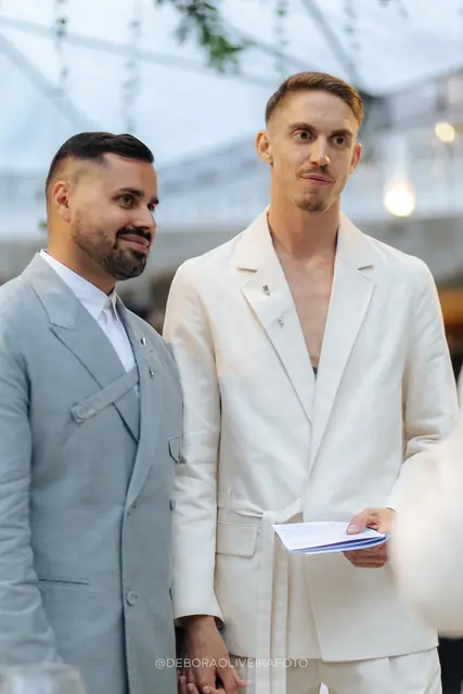 Cerimônia ao ar livre do casamento na Villa Cecília Rio