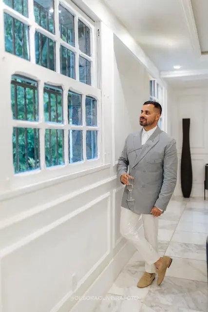 Kimi e Rodrigo antes da cerimônia na Villa Cecília